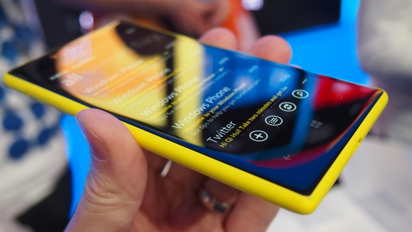 Смартфон на ОС Windows - Nokia Lumia 720
